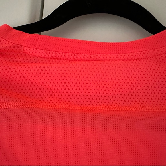 Adidas MEN’S Running Shirt (Size: XS) - Picture 7 of 8